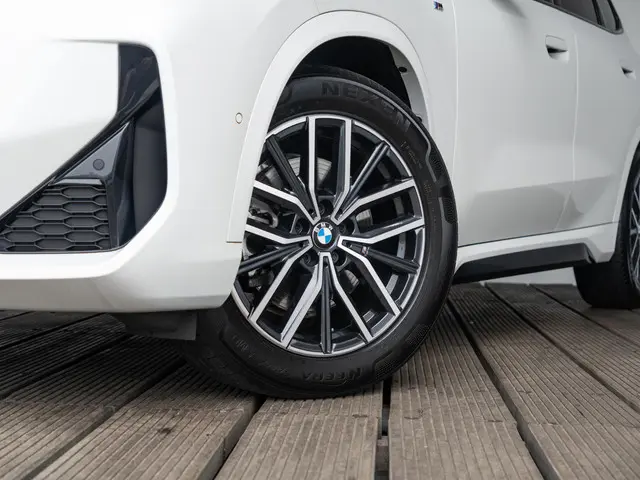 BMW X1 sDrive20i 2024 Benzine 16