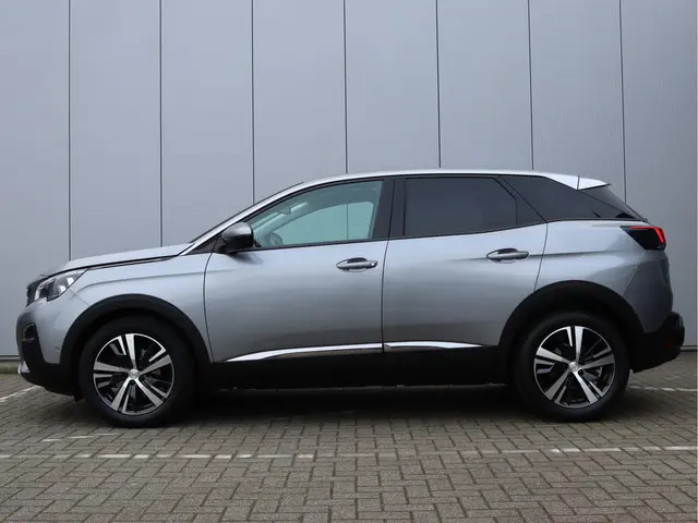 Peugeot 3008 1.2 PureTech Allure 2019 Benzine 17