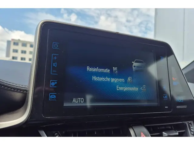 Toyota C-HR 1.8 Hybrid Style 2019 Hybride Benzine 33