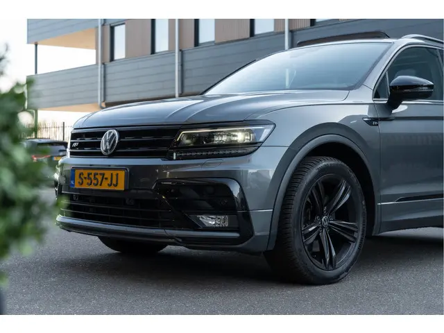 Volkswagen Tiguan 2.0 TSI 4Motion | 3X R-Line 2019 Benzine 24