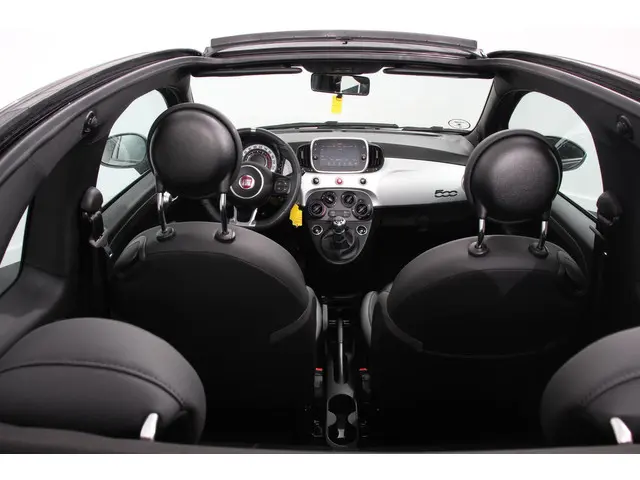 Fiat 500C 1.0 Hybrid Sport 2021 Benzine 10