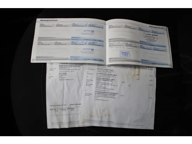 Peugeot 208 1.4 VTi Active 2012 Benzine 24