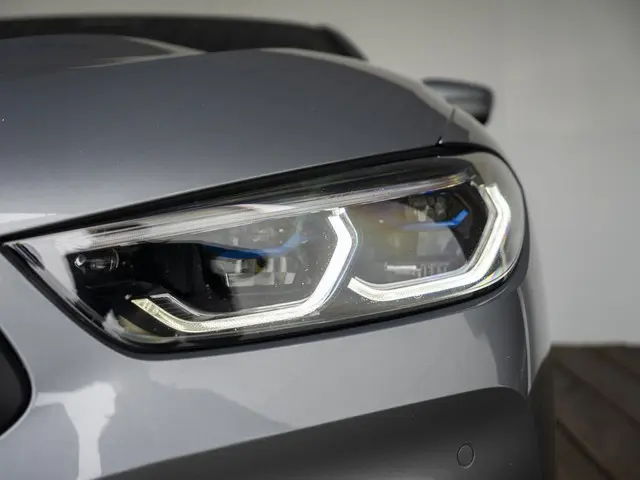 BMW 8 Serie Coupé 840i 2023 Benzine 21