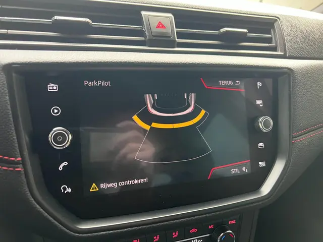 SEAT Arona 1.0 TSI DSG FR LED KEYLESS PDC 2019 Benzine 14