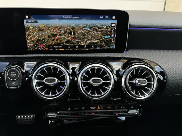 Mercedes-Benz A-Klasse 180 AMG Aut 2020 Benzine 15