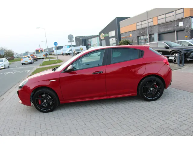 Alfa Romeo Giulietta 2