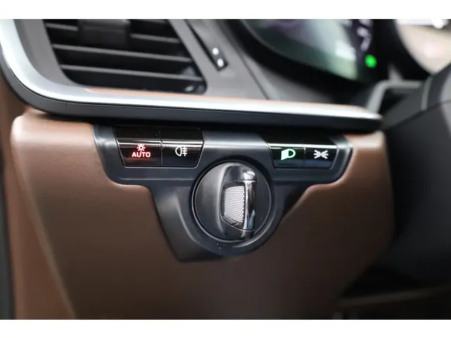 Porsche 911 Targa 4S 3.0 Orgi. NL 2020 Benzine 12