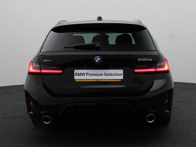 BMW 3 Serie Touring 330e xDrive 2024 Hybride Benzine 5