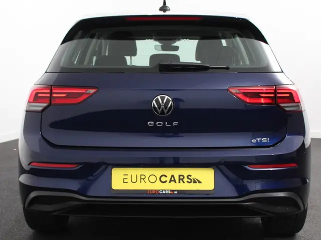 Volkswagen Golf 1.0 eTSI Life Business 2023 Benzine 5