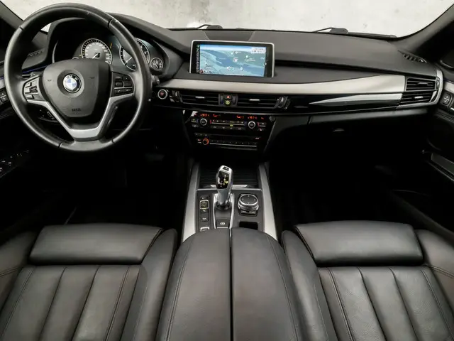 BMW X5 xDrive40e High Executive 2015 Hybride Benzine 6