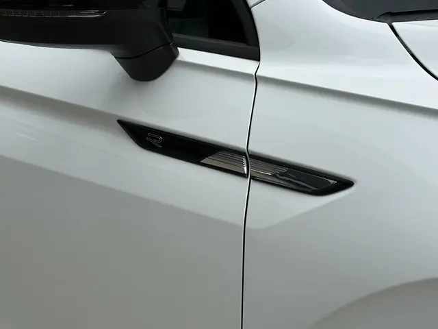 Volkswagen Tiguan 1.5 TSI R-Line 2023 Benzine 10