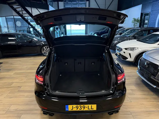 Porsche Macan 2.9 GTS 2020 Benzine 12