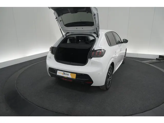 Peugeot 208 PureTech 100 Allure Pack 2023 Benzine 60