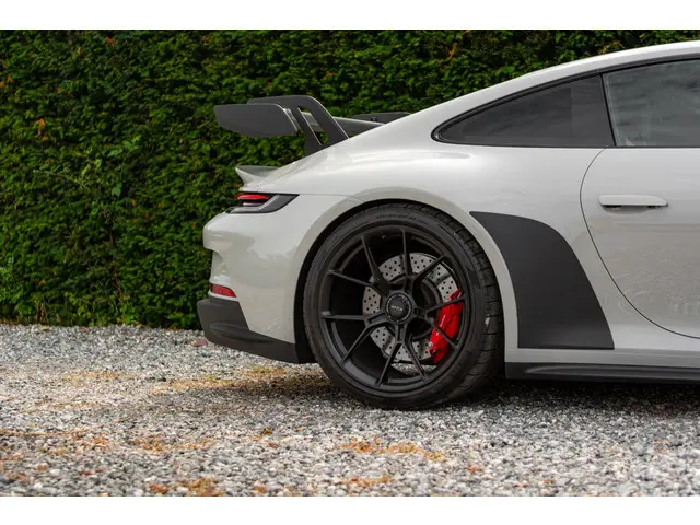 Porsche 911 4.0 GT3 2022 Benzine 31
