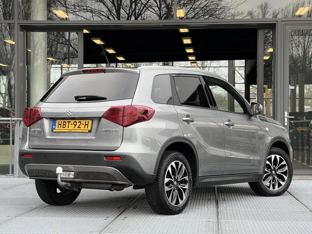 Suzuki Vitara 1.0 Boosterjet Select 2019 Benzine 2