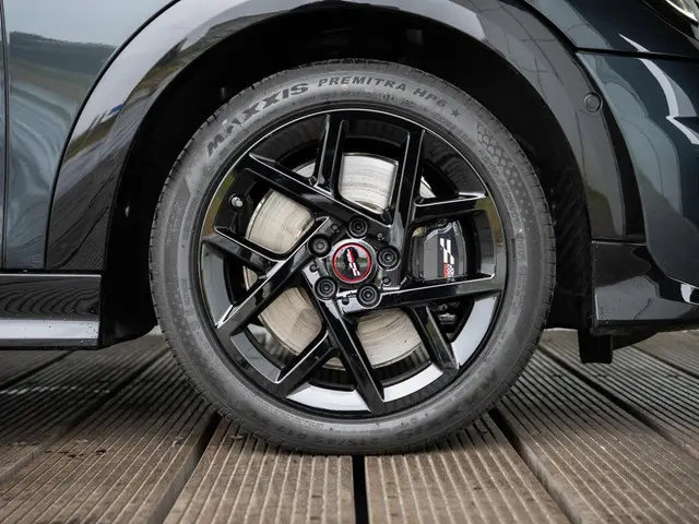 MINI 5-Deurs Cooper C 2025 Benzine 6