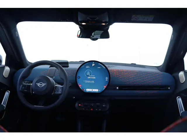 MINI Aceman Mini E Favoured L 42.5 kWh 2025 Elektrisch 15