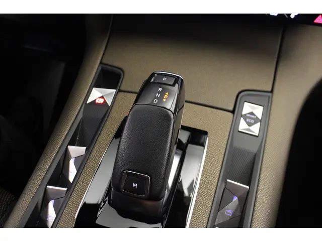 DS DS 7 Crossback 1.2 PureTech Business 2021 Benzine 14