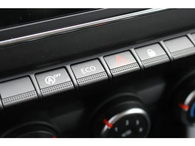 Renault Clio 1.0 TCe 90 Equilibre 2023 Benzine 27