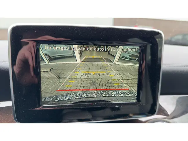 Mercedes-Benz GLA 200 Prestige 2014 Benzine 13