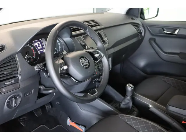 Škoda Fabia 1.0 TSI Ambition 2021 Benzine 17