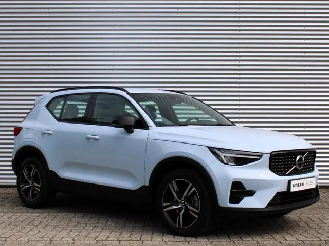 Volvo XC40 2.0 B4 Plus Dark 2025 Benzine 3
