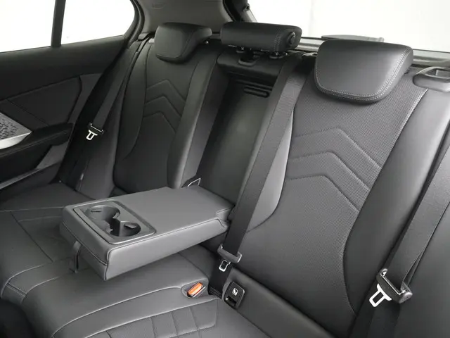BMW 1 Serie 120 M Sport Design Edition 2025 Benzine 14