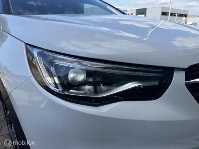 Opel Grandland X 1.2 Turbo Ultimate / Bomvol 2018 Benzine 39