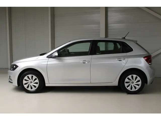 Volkswagen Polo 2