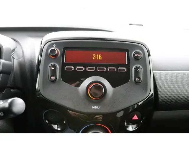 Citroën C1 1.0 VTi Feel grijs 2020 Benzine 21