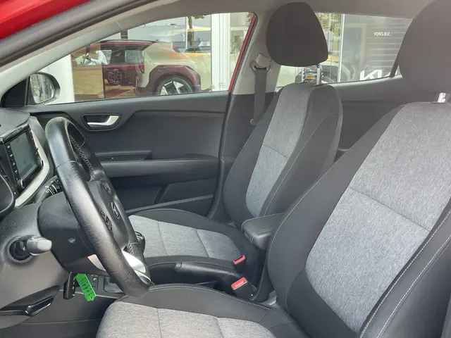 Kia Stonic 1.0 T-GDi DynamicLine 2019 Benzine 13