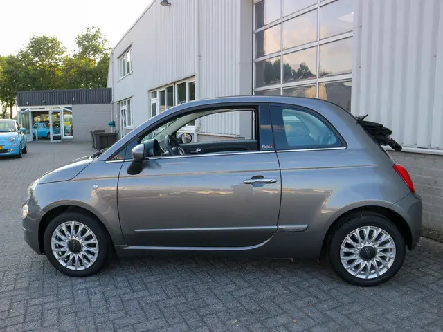Fiat 500C 0.9 TwinAir Turbo Lounge 2017 Benzine 4