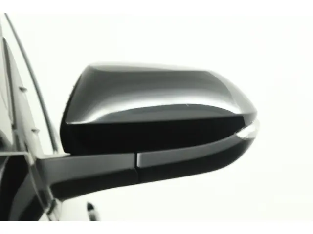 Toyota Yaris 1.5 Hybrid Active 2023 Hybride Benzine 36