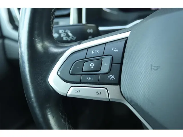 Volkswagen Polo 1.0 TSI STYLE 2022 Benzine 21