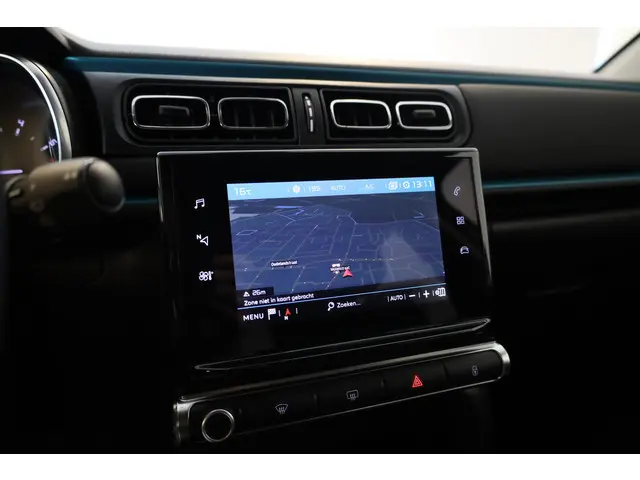 Citroën C3 PT 83 Shine 2021 Benzine 24