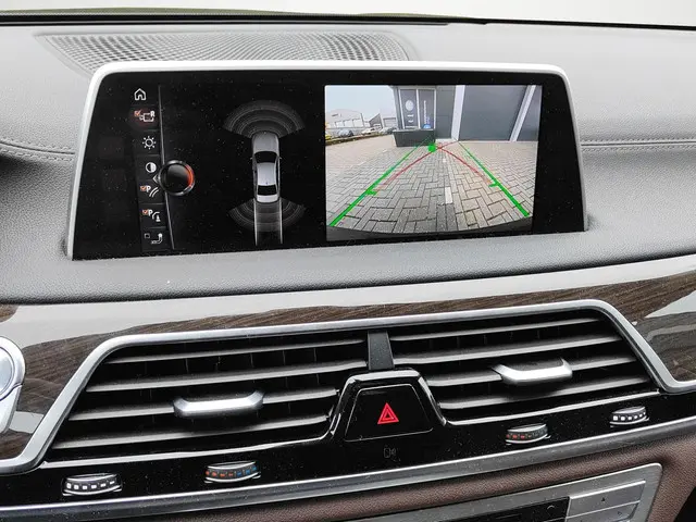 BMW 7 Serie 740i 2016 Benzine 16