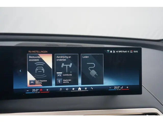 BMW iX xDrive40 2023 Elektrisch 29