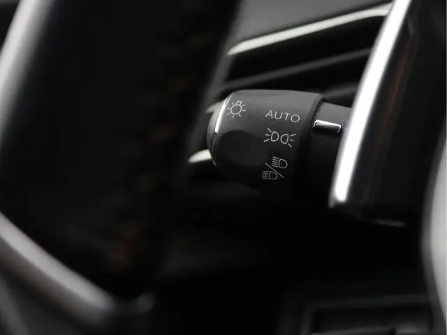 Peugeot 5008 1.2 PureTech Blue Lease GT 2021 Benzine 44