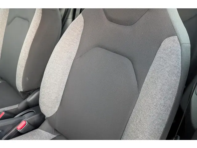 Toyota Aygo X 1.0 VVT-i MT Play 2024 Benzine 19