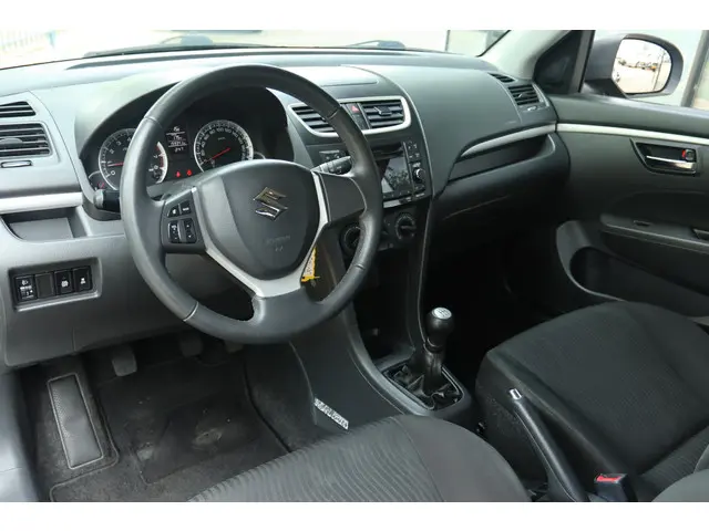 Suzuki Swift 1.2 COMFORT EASSS 2012 Benzine 18