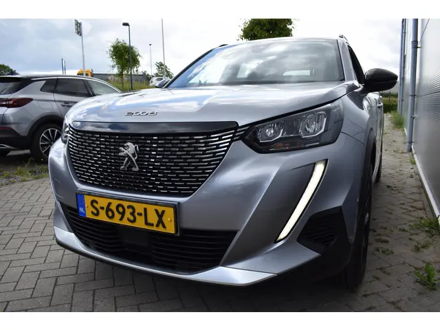 Peugeot 2008 1.2 PureTech Allure Pack 2023 Benzine 7