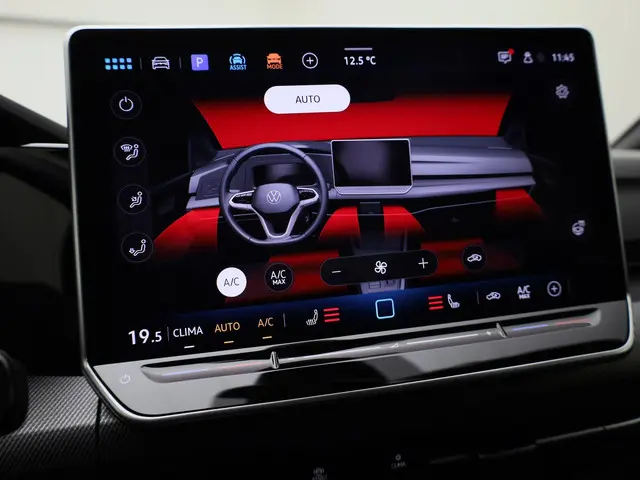 Volkswagen Golf 1.5e TSI 150PK R-Line DSG 2024 Benzine 26