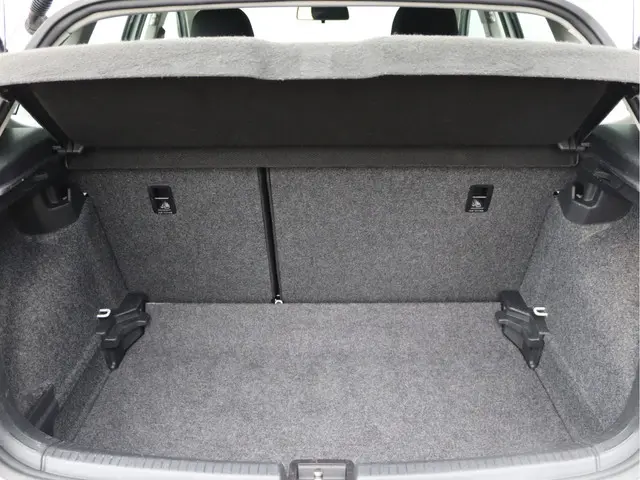 Volkswagen Polo 1.0 TSI Comfortline 2019 Benzine 49