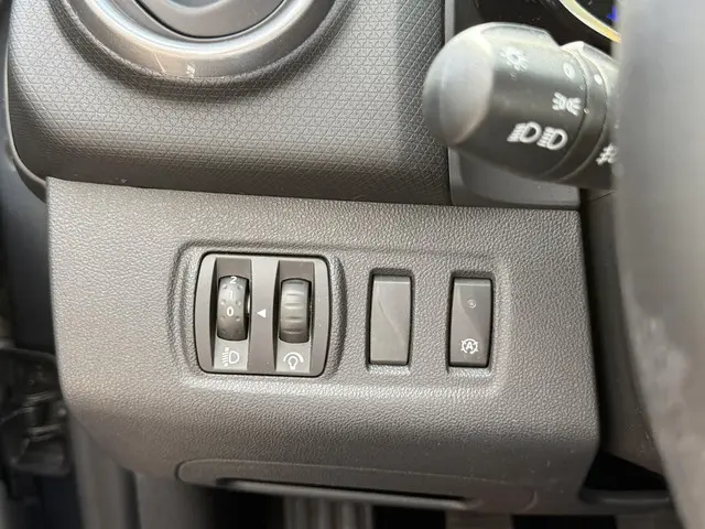 Renault Clio 0.9 TCe Limited 2018 Benzine 14