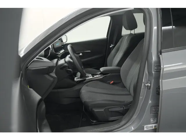 Peugeot 208 PureTech 100 Allure 2024 Benzine 33