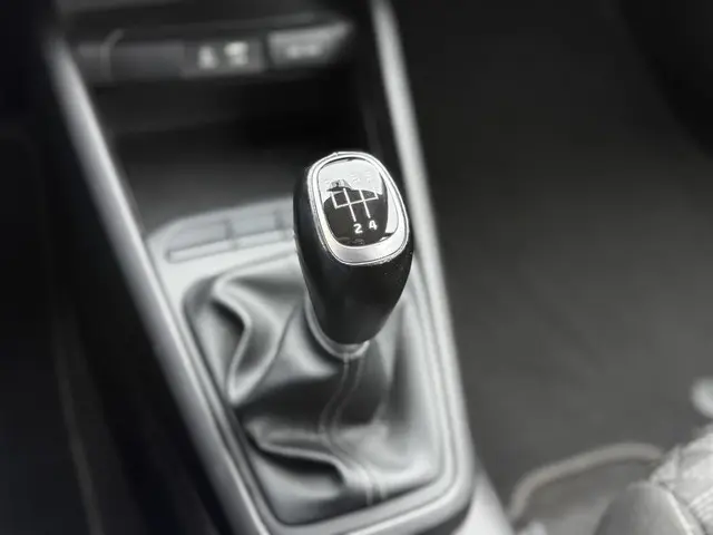 Kia Rio 1.0 TGDI ComfortPlusLine Navigator 2018 Benzine 26