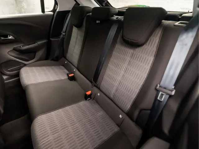 Opel Corsa 1.2 Sport 2023 Benzine 15