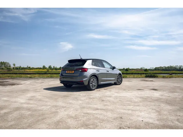 Škoda Fabia 1.0 TSI Monte Carlo 2022 Benzine 48