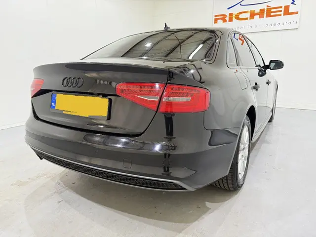Audi A4 Sedan 1.8 TFSI Pro Line S 2014 Benzine 6