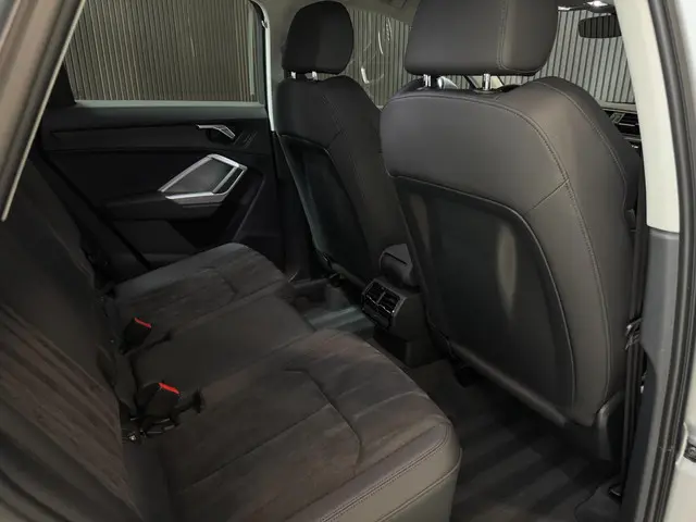 Audi Q3 35 TFSI Pro Line 2019 Benzine 32